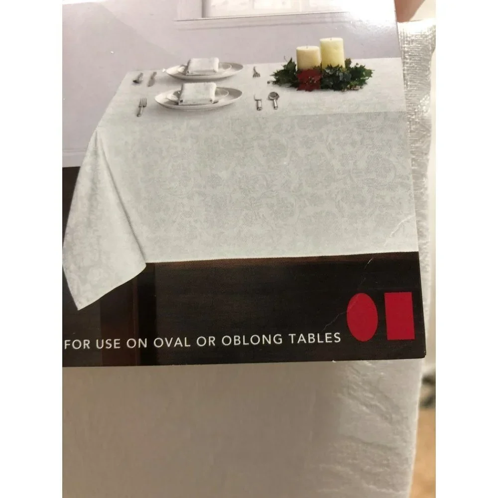 TABLECLOTH‎ HOLIDAY MEDLEY FOR CASUAL OR FORMAL DINING 60 X 84 NWT